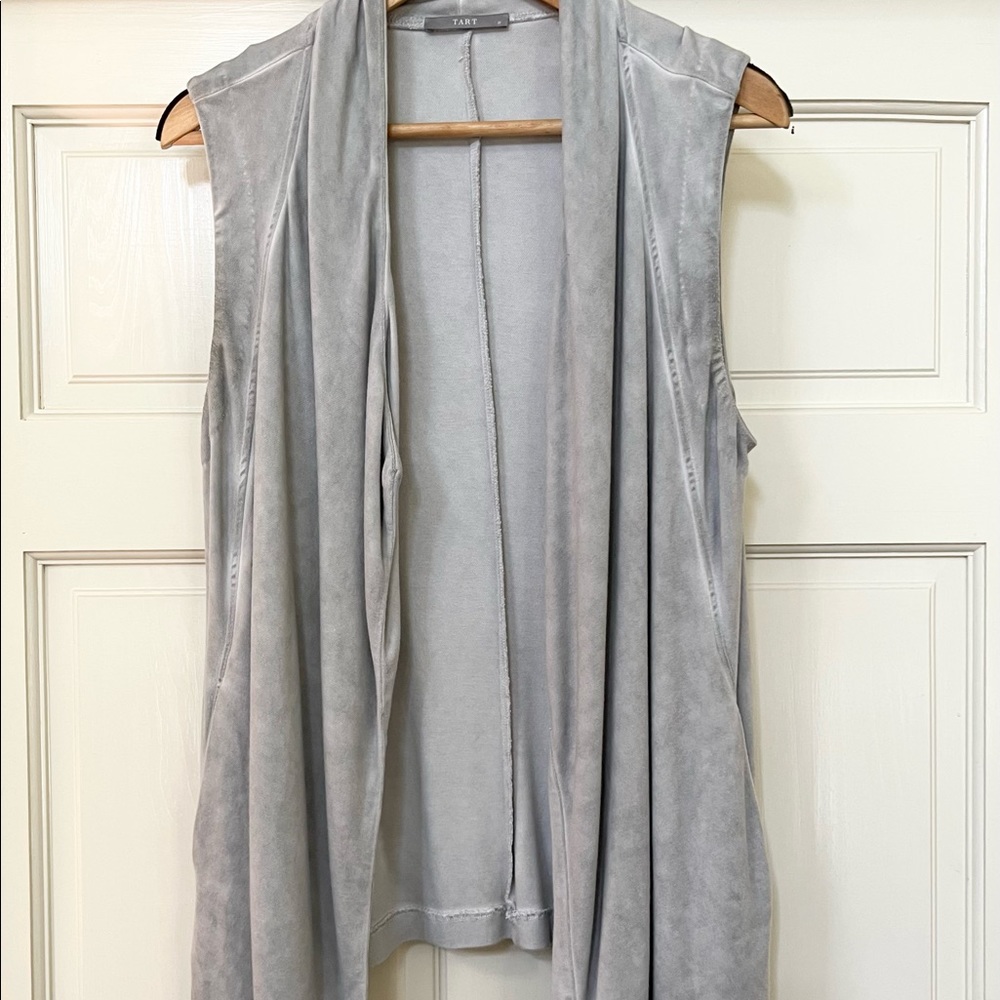 TART VEST